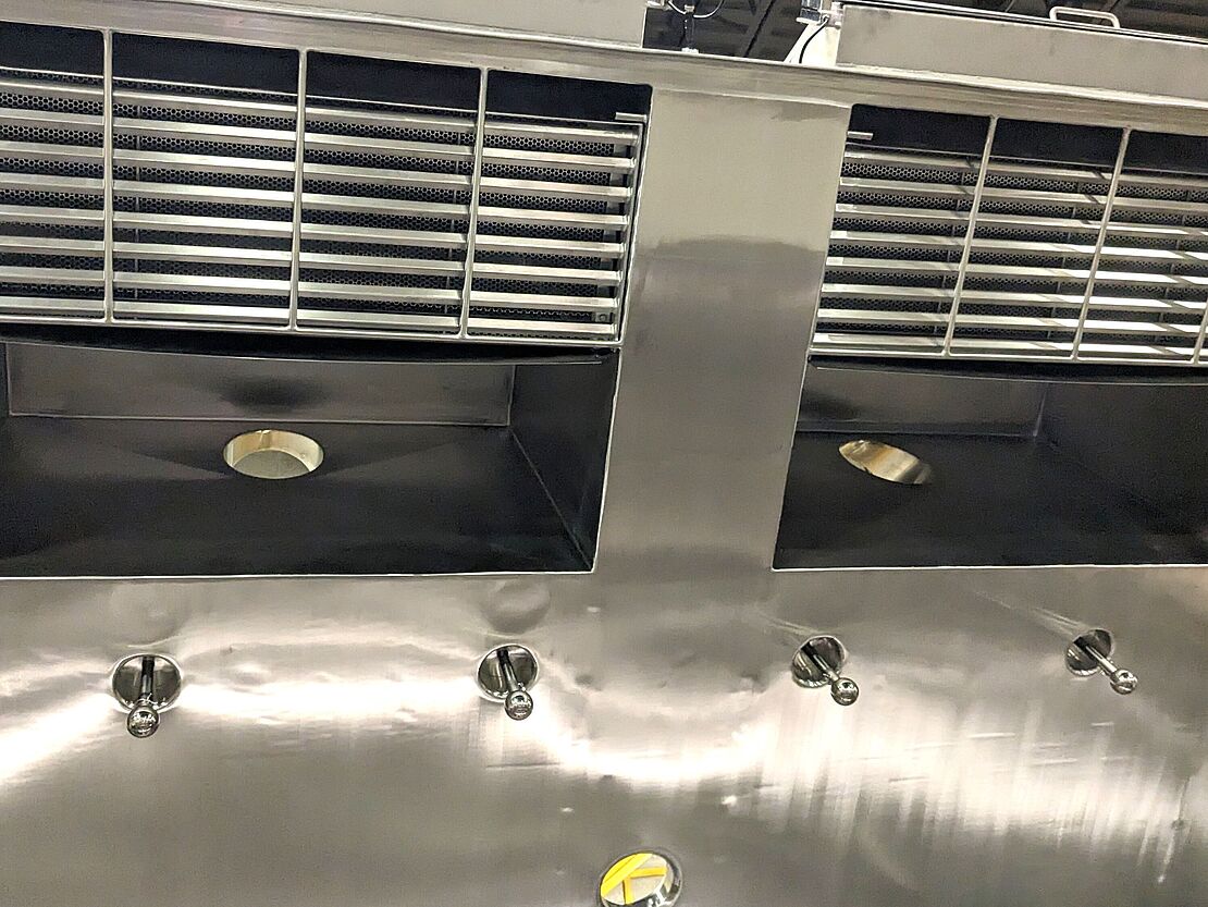 APS blender cover with CIP spray balls and bag dump workstations